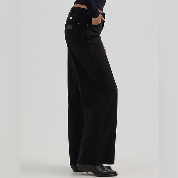 NWT Wrangler Bonnie 683 Pinstripe Loose flare Jeans 29/34 - Picture 2 of 9